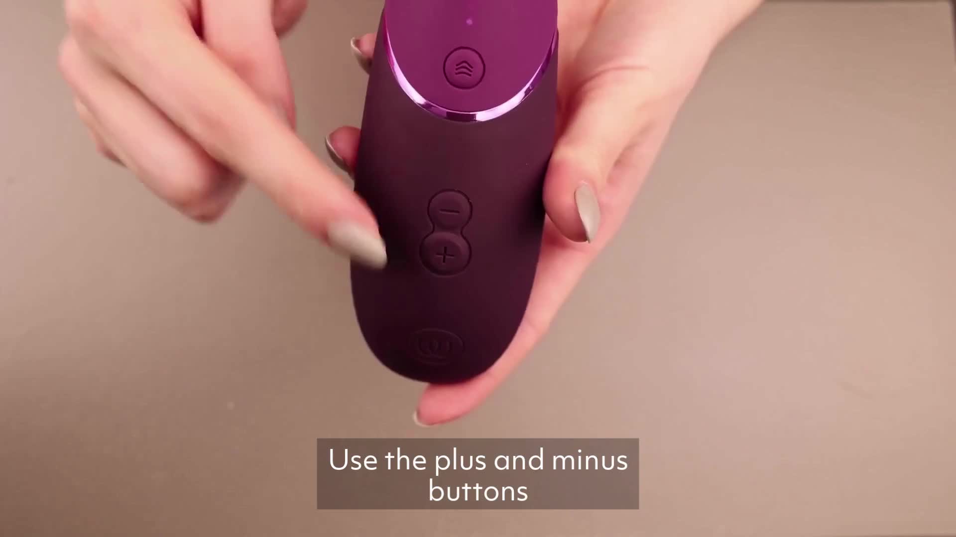 Видеообзор товара: Женский бесконтактный вакуумный клиторальный стимулятор «Womanizer Next», цвет зеленый, материал силикон, WZNT1SG8